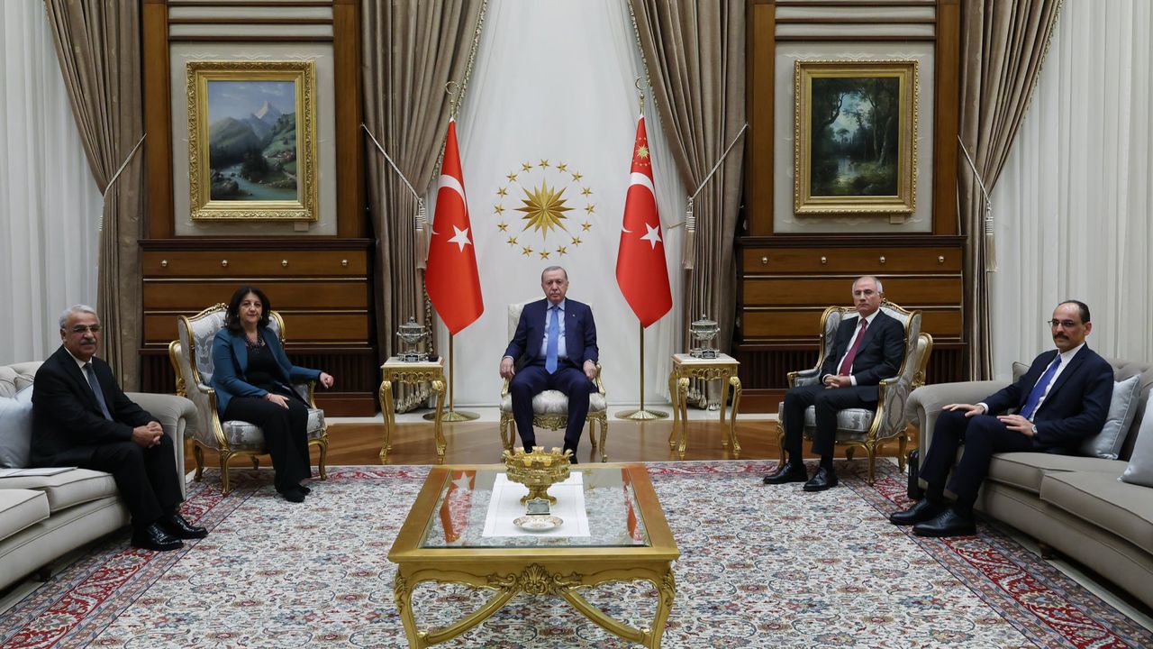 Erdoğan, DEM heyetini kabul etti