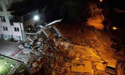 Sındırgı'da deprem: Yıkılan binalar var