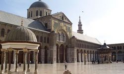 Suriye'de camilere genelge: 4 mezhebin dışına çıkılmayacak