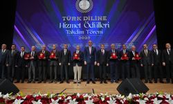 Bilişim kelimesini türeten Köksal'a Türk Diline Hizmet Ödülü