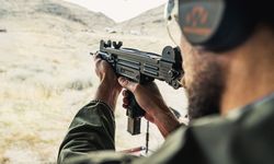 Çirkinler’den Uzi marka silah çıktı