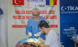 Türk doktorlardan Çad'da ücretsiz sağlık hizmeti