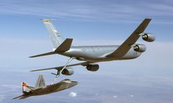 Amerika'nın yakıt ikmal uçağı düştü: 6 asker öldü