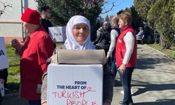 Romanya'daki soydaşlara gıda yardımı