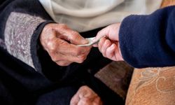 Zekat kişiyi bencillikten, cimrlikten arındırır