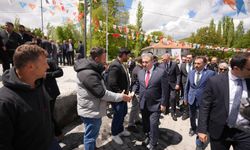 BBP lideri Destici rakibi MHP'nin seçim ofisini ziyaret etti