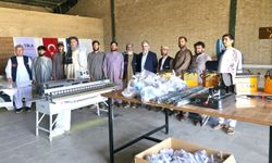 Afganistan'da genç işsizliğini önlemek için PVC atölyesi