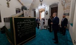 Hakan Fidan, Mevlana Halid'in türbesini ziyaret etti