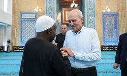 Kurtulmuş, Lizbon Merkez Camii'ni ziyaret etti