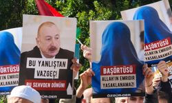Azerbaycan'daki başörtüsü yasağı İstanbul'da protesto edildi