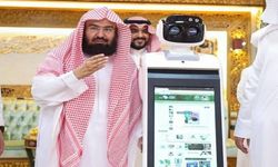 Mescid-i Haram'da 'yapay zeka' destekli 'fetva robotu' hizmete girdi