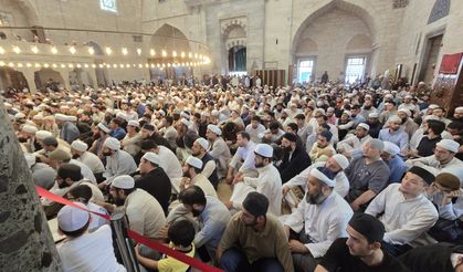 Cuma hutbesi: "Sahih bilgi, bidat ve hurafeleri engeller"