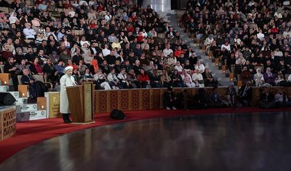 "Yanında bulunduğumuz kimsenin rengine boyanırız"