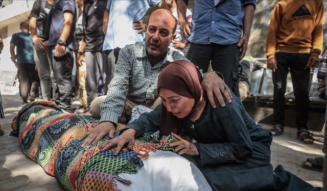 Gazze'de son 48 saat: İsrail'in soykırımında 300 şehit var