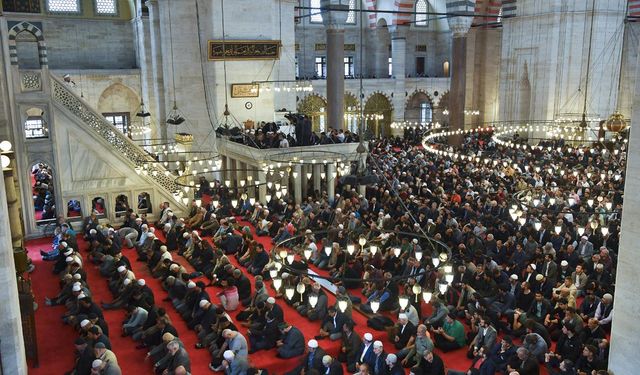 Cuma hutbesi: Milletimizi iman ve kardeşlik bir arada tuttu