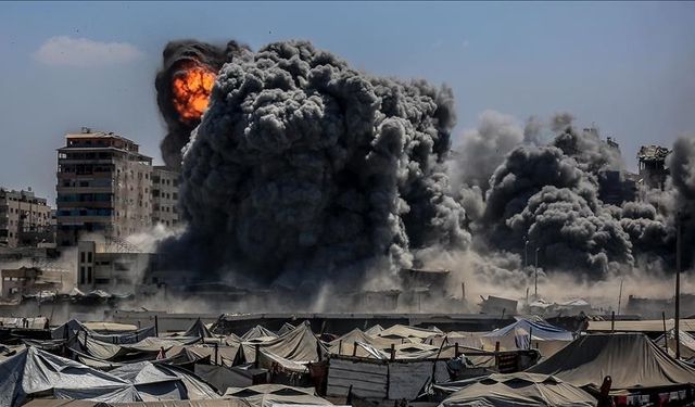 İsrail'den Gazze'ye topçu ateşi: Kalan evleri de yıkıyorlar!