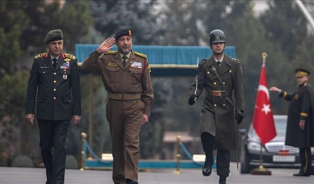 Düşen uçakta ölen Genelkurmay başkanına mareşal rütbesi