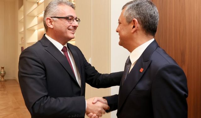 Özgür Özel, Erhürman ile görüştü