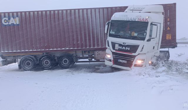 Osmaniye-Gaziantep yolu ulaşıma kapandı