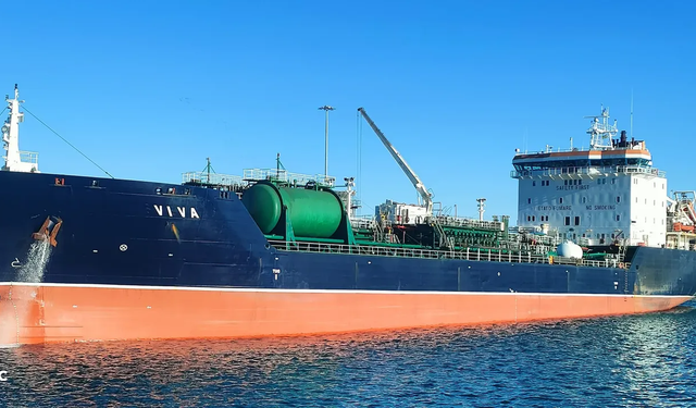 Karadeniz’de seyir halindeki Türk tankeri vuruldu