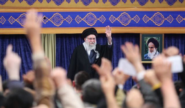 Hamaney: Kargaşa çıkaranlara hadleri bildirilmeli