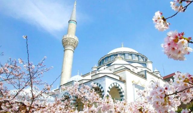 Japonya mescit ihtiyacının farkına vardı