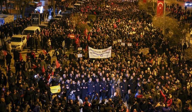 Özgür Özel, Adıyaman'da sessiz yürüyüşe katıldı