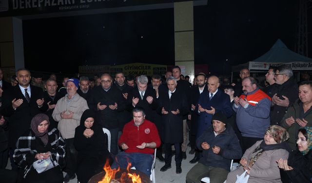 Ebrar Sitesi'nde deprem şehitleri anıldı