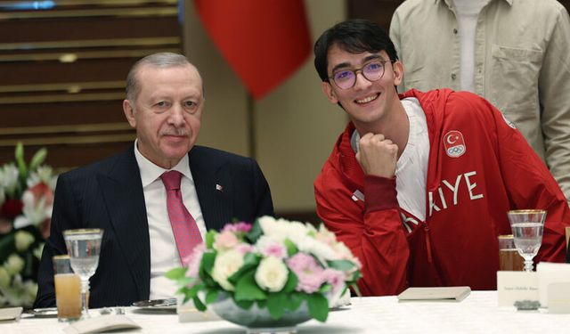 Erdoğan Beştepe'de gençlerle iftar yaptı