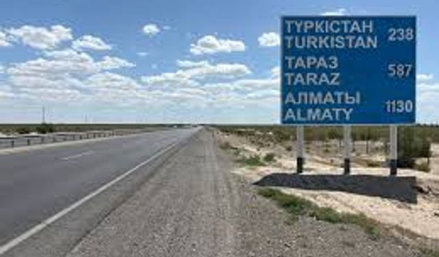 Kazakistan'da Rusçanın statüsü düşürülüyor