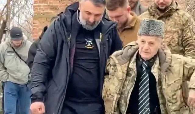 Kırımoğlu kamuflajları giyip cephe hattına gitti