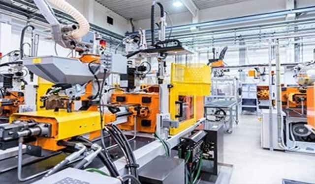 Sanayi üretimi geçtiğimiz yıl yüzde 2,6 arttı