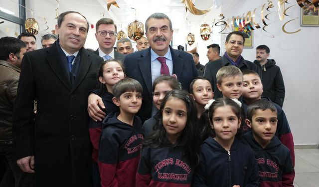 Bakan Tekin: Kimin oruç tutup tutmadığı bizi ilgilendirmiyor