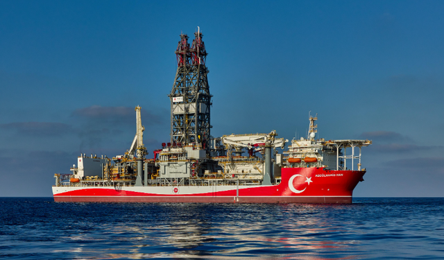 Karadeniz'de yılın ilk keşif sondajı başladı