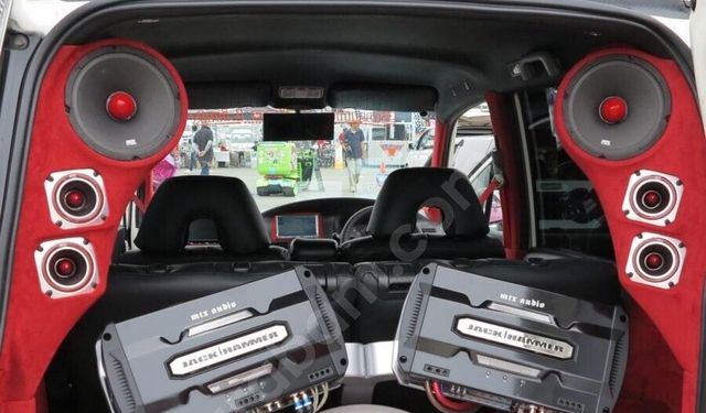 Çiftçi: Amfi ve ekranları sökün, 21 bin lira cezası var