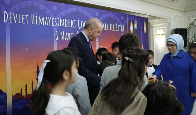 Erdoğan, devlet himayesindeki çocuklarla iftar yaptı