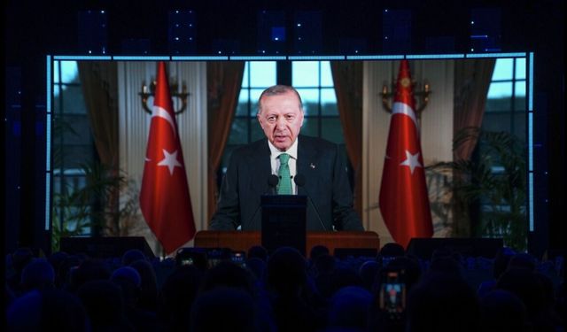 Erdoğan: Tüm dünyada huzur ve güven için seferber olacağız