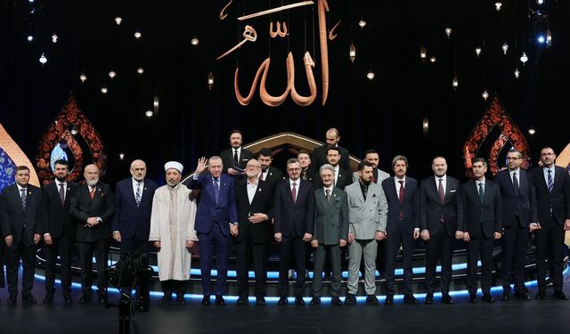 Erdoğan, Kur'an okuma yarışmasının finaline katıldı