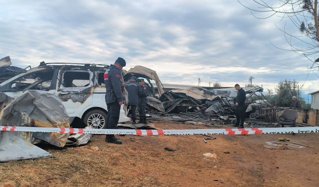 Suriyeli hamile kadın ve 5 çocuğu yangında can verdi