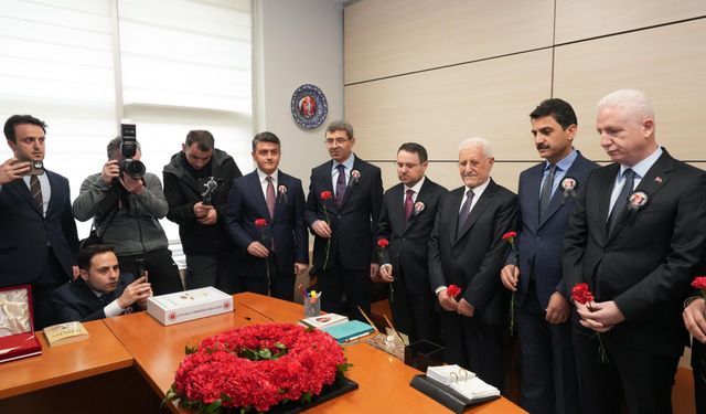 Savcı Mehmet Selim Kiraz makamında dualarla anıldı