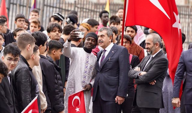 Uluslararası İHL'lerde 2 binden fazla yabancı öğrenci okuyor