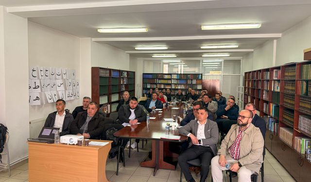 Romanya'da imamlara helal standartları eğitimi