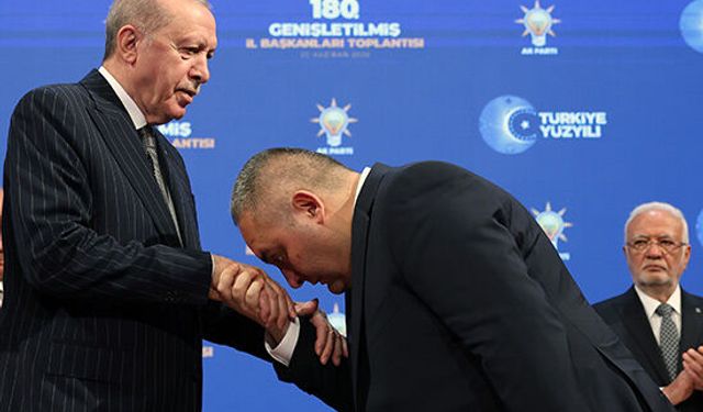 Üç belediye başkanı AK Parti'ye geçti