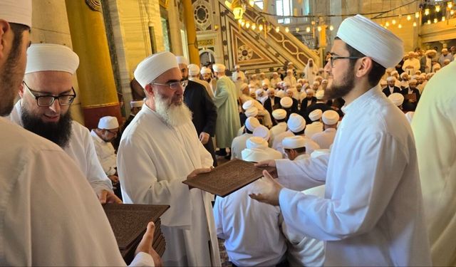 Fatih Camii'nde 350 hocaya yüksek ilim icazetnamesi