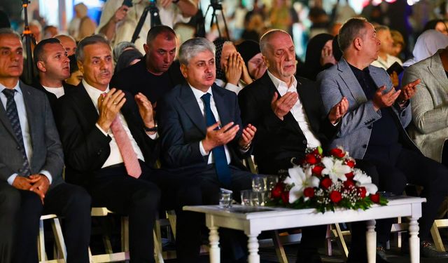17 Ağustos depreminde hayatını kaybedenler dualarla anıldı