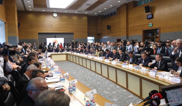 Çerçeve yasa Adalet Komisyonu'nda
