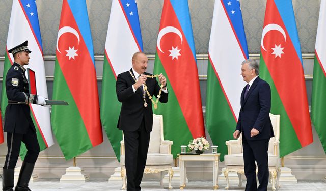 Aliyev, Özbekistan'ı ziyaret etti