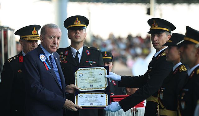 Erdoğan: Şehitlerin emanetine sahip çıkmak ilk önceliğimiz