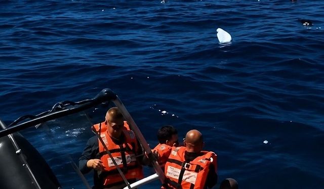 Kıbrıs açıklarında yolcu gemisi battı: 8 ölü, 18 kayıp