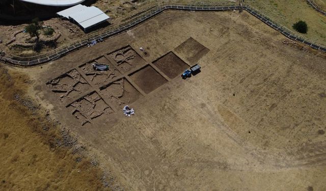 Göbeklitepe'nin kuzeyinde ilk kazı